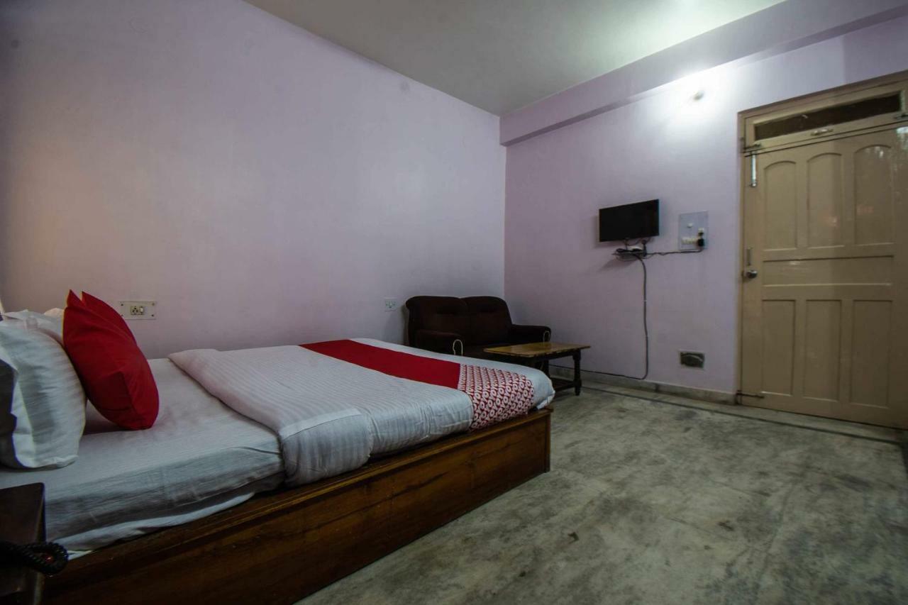 Oyo 29792 Piyush Hajipur Hotel Kültér fotó