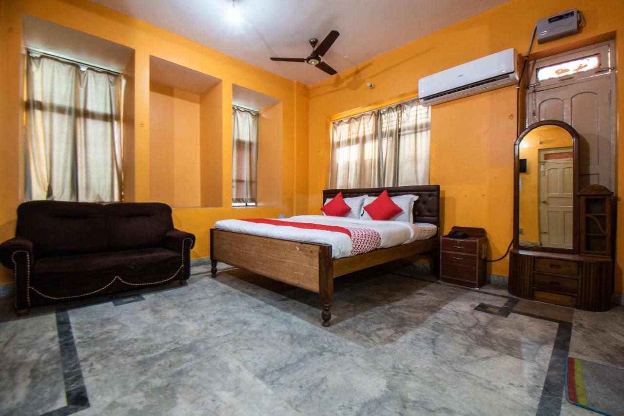Oyo 29792 Piyush Hajipur Hotel Kültér fotó